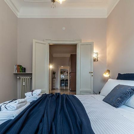Apartamento Joivy Sophisticated 3-Bed Flat With Desk Milán Exterior foto