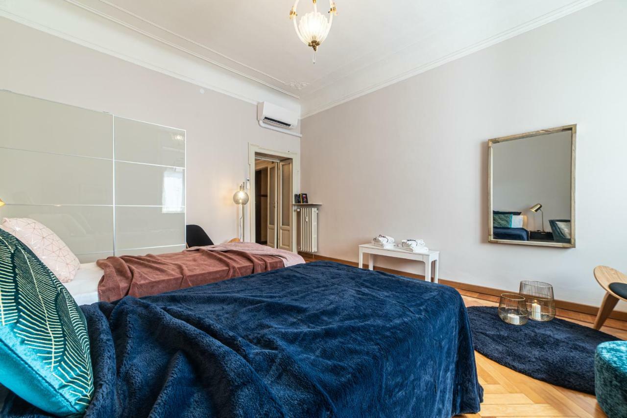 Apartamento Joivy Sophisticated 3-Bed Flat With Desk Milán Exterior foto
