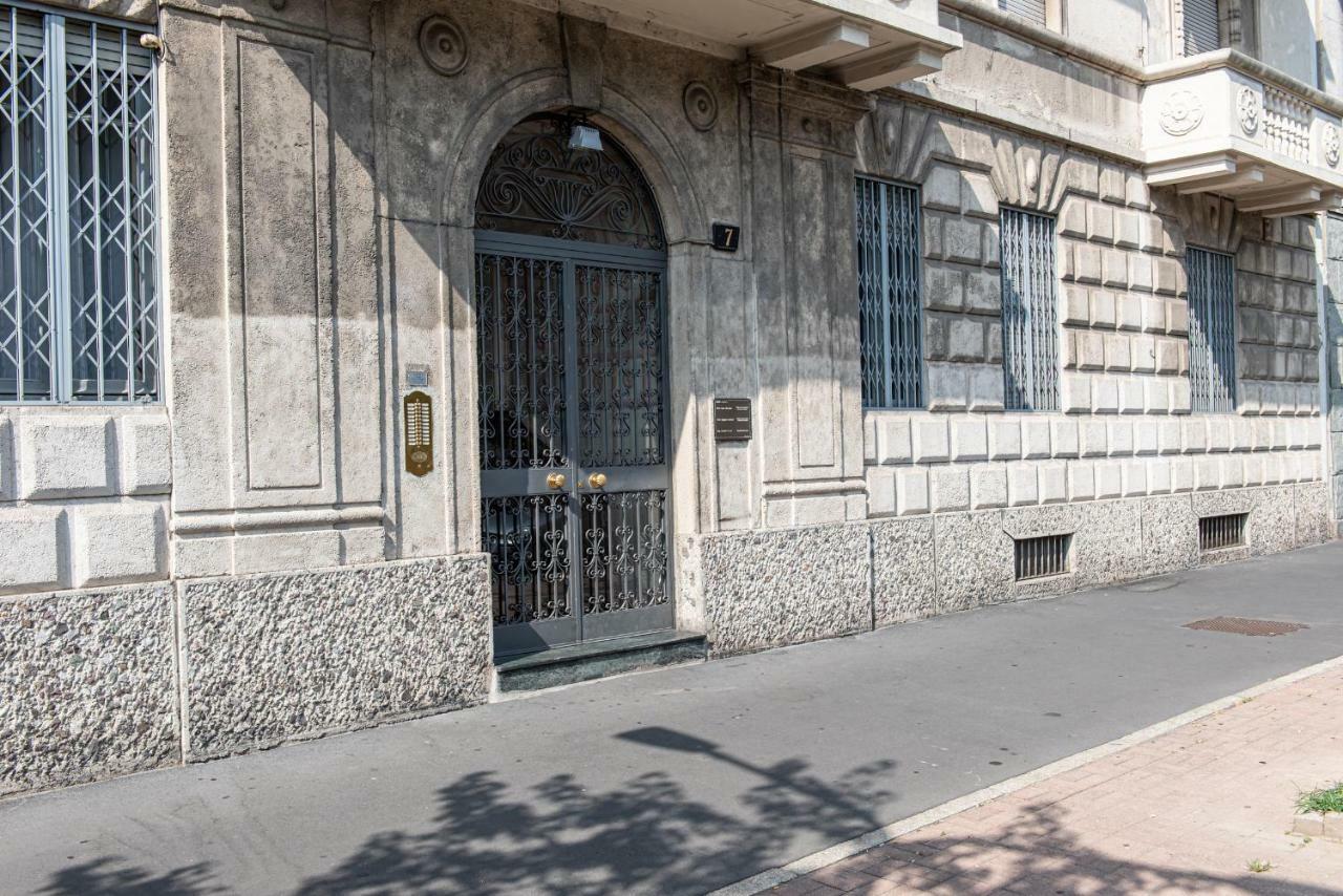 Apartamento Joivy Sophisticated 3-Bed Flat With Desk Milán Exterior foto